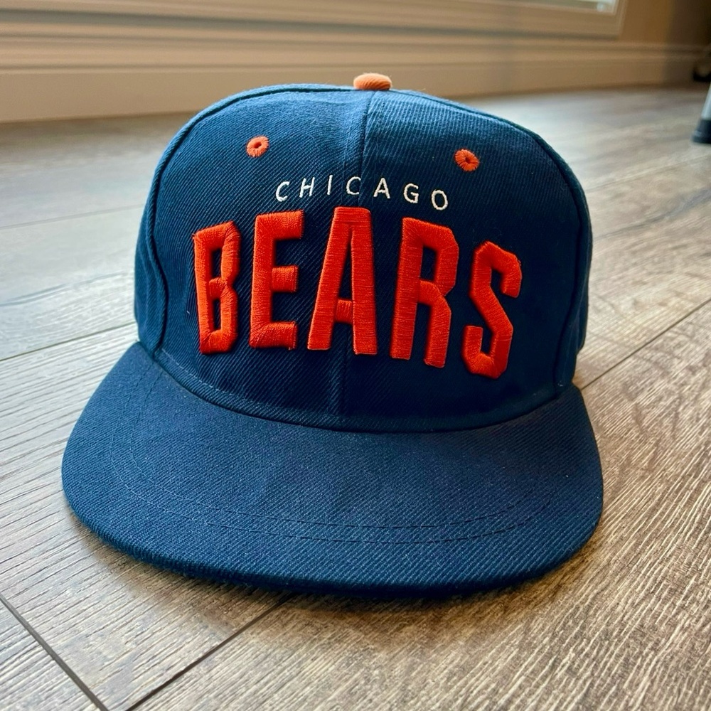 NFL Budweiser Logo Chicago Bears Snapback Baseball Hat Cap Adjustable - Picture 2 of 4